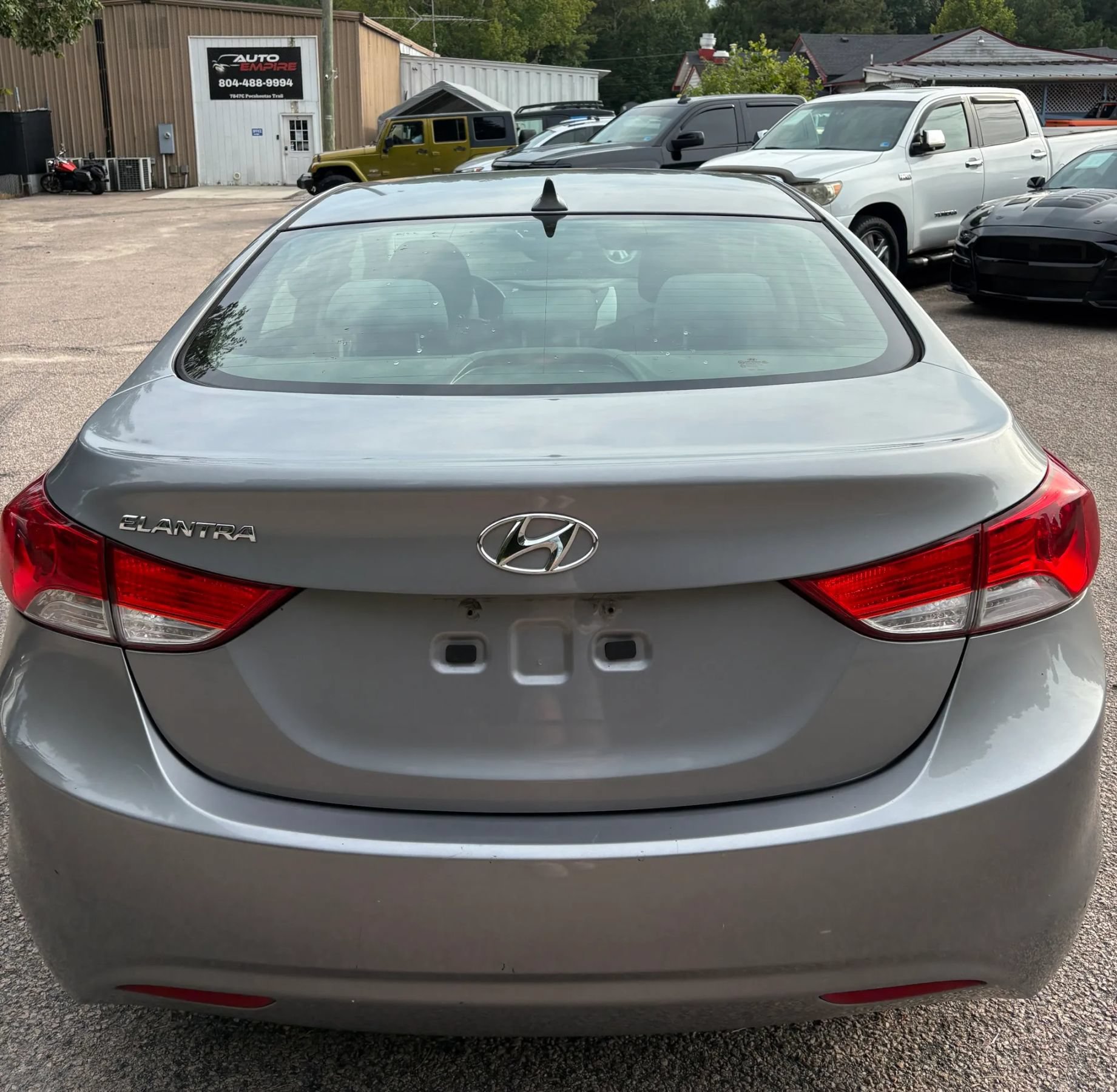 Used 2012 Hyundai Elantra GLS w/ Preferred Pkg 3 FWD image 5