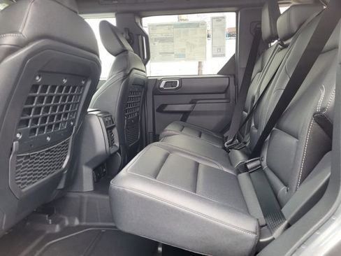 New 2025 Ford Bronco Badlands image 5