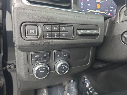 Used 2024 GMC Yukon Denali image 43