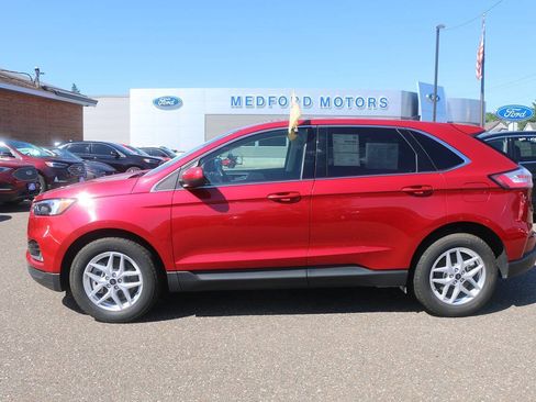 Certified 2023 Ford Edge SEL w/ Convenience Package AWD/4WD image 2
