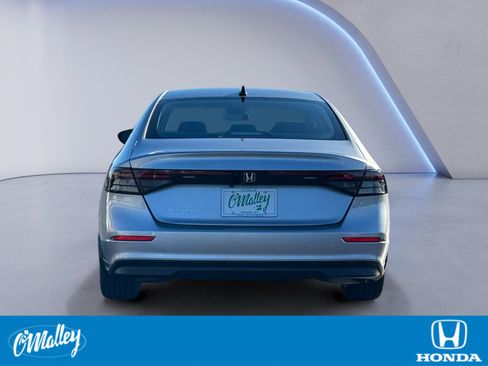New 2025 Honda Accord SE image 4