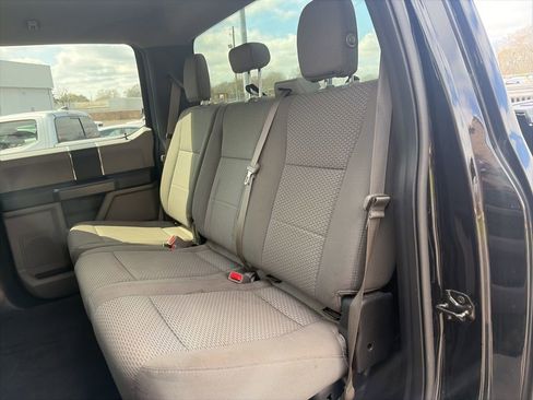 Used 2016 Ford F150 XLT image 11