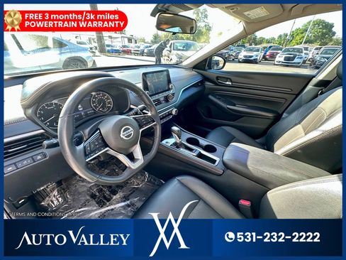 Used 2020 Nissan Altima 2.5 SR w/ Premium Package image 14