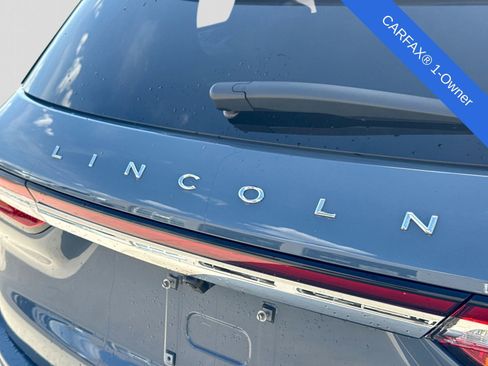 Used 2025 Lincoln Corsair AWD w/ Equipment Group 101A image 9