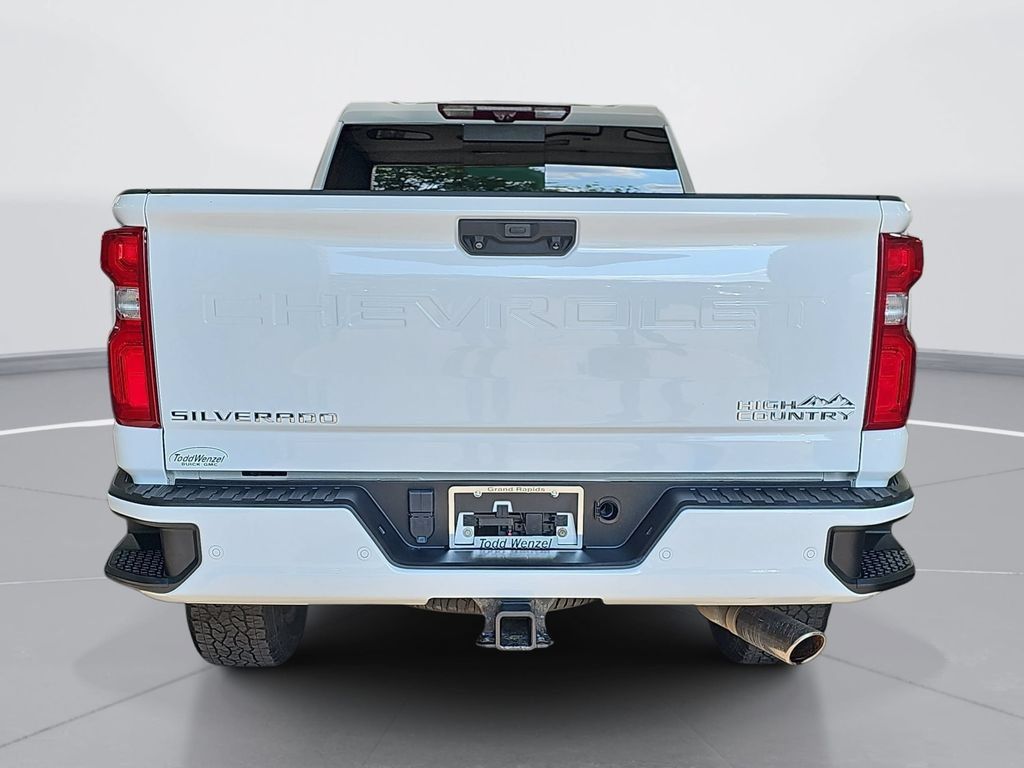 Used 2020 Chevrolet Silverado 2500 High Country w/ Z71 Off-Road Package AWD/4WD image 5