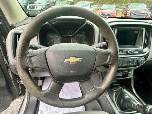 Used 2019 Chevrolet Colorado Pickup 4D 6 ft image 18