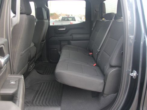 Used 2021 Chevrolet Silverado 1500 LT image 39