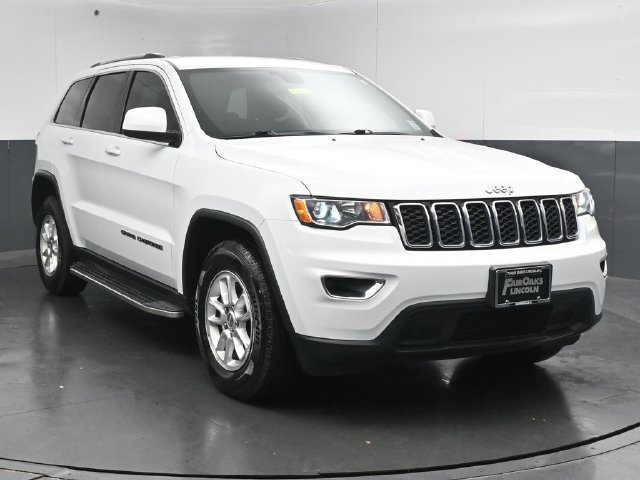 Used 2020 Jeep Grand Cherokee Laredo w/ Security & Convenience Group AWD/4WD image 1