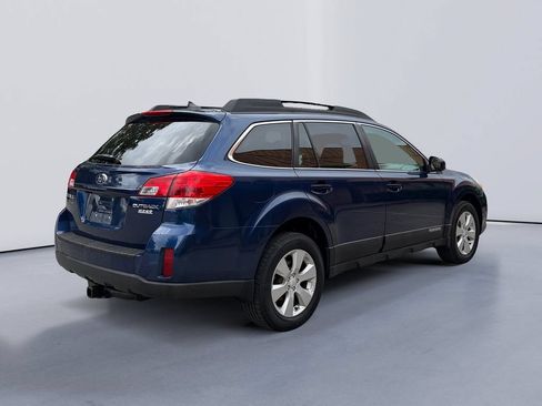 Used 2011 Subaru Outback 2.5i Limited AWD/4WD image 3