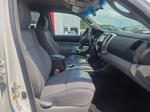 Used 2015 Toyota Tacoma 4x4 Double Cab w/ TRD Sport Package image 21