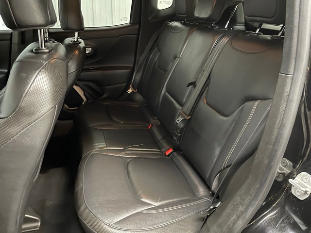 Used 2016 Jeep Renegade Limited AWD/4WD image 17