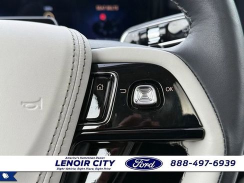 Used 2025 Lincoln Aviator Reserve w/ Equipment Group 201A image 21