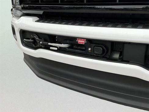 Certified 2024 Ford F250 Lariat w/ Black Appearance Package image 17