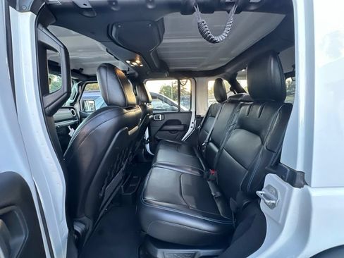 Used 2022 Jeep Wrangler Unlimited Rubicon 4xe AWD/4WD image 6