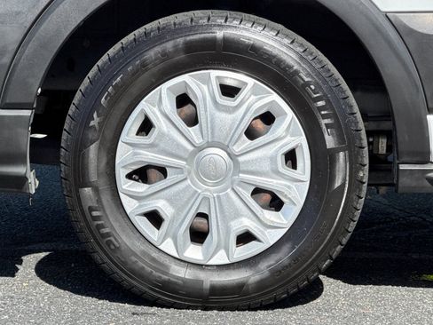 Certified 2020 Ford Transit 350 XL RWD image 5