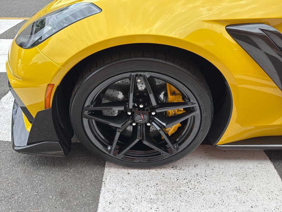 Used 2019 Chevrolet Corvette ZR1 RWD image 23