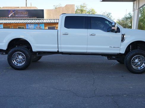Used 2021 Ford F350 Platinum AWD/4WD image 2
