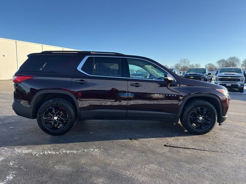 Used 2021 Chevrolet Traverse LT image 4