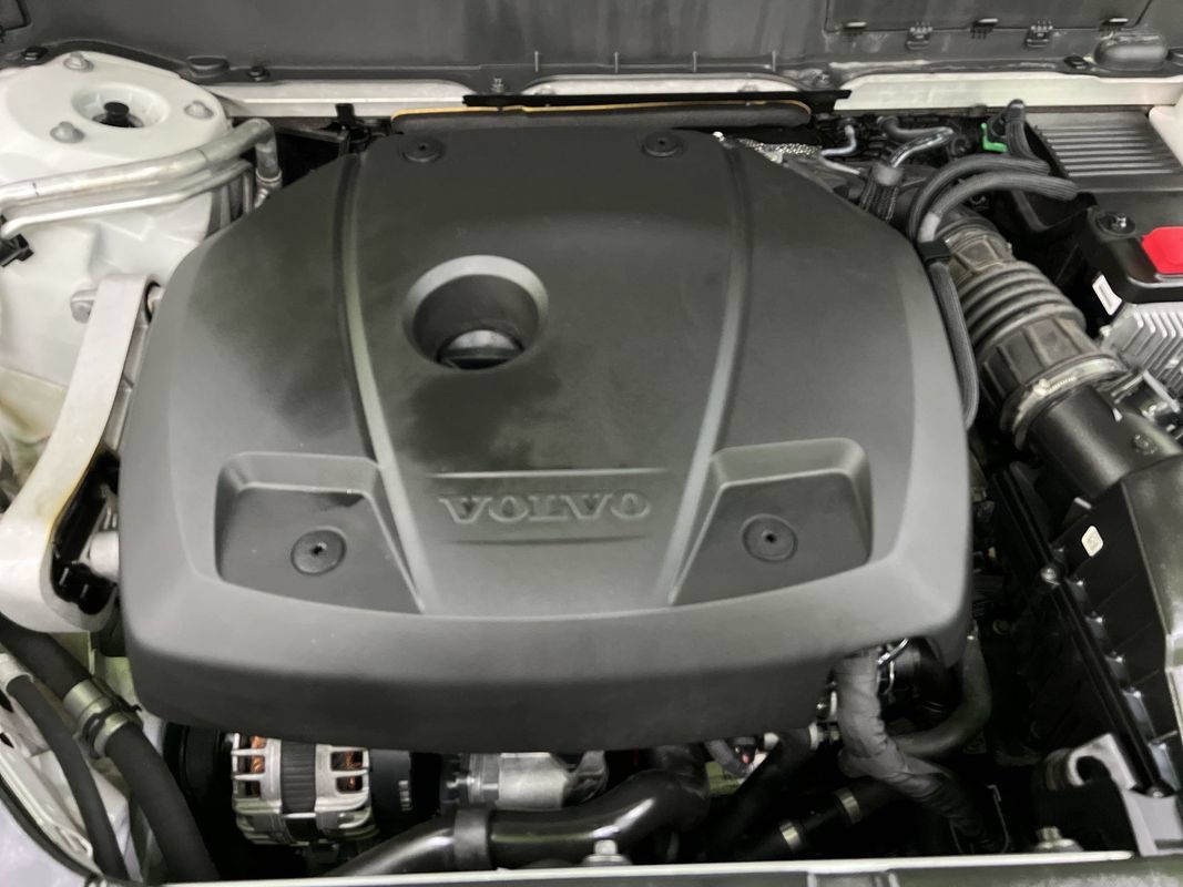Used 2020 Volvo XC90 T6 Momentum w/ Protection Package Premier AWD/4WD image 32
