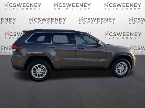 Used 2020 Jeep Grand Cherokee Laredo image 6