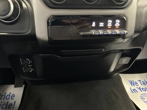 Used 2020 RAM 1500 Big Horn AWD/4WD image 50