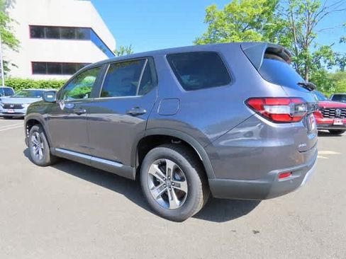 New 2025 Honda Pilot EX-L image 4