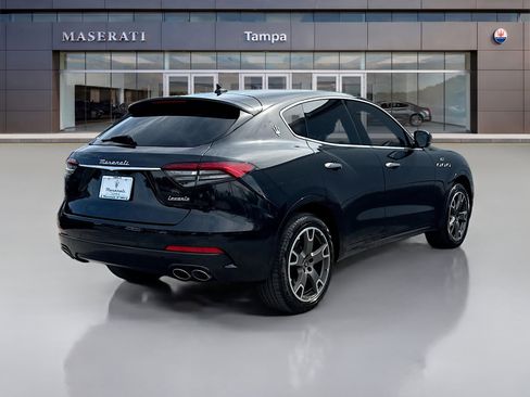 Used 2023 Maserati Levante GT AWD/4WD image 3
