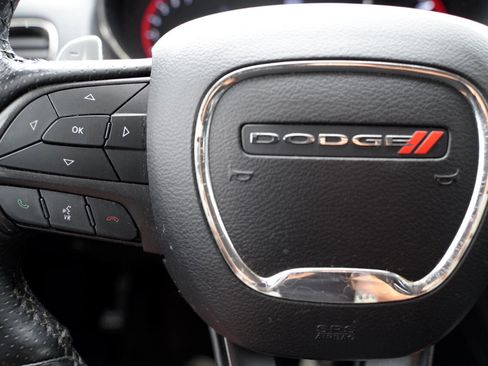 Used 2018 Dodge Durango GT image 36