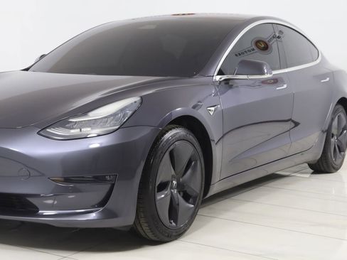 Used 2018 Tesla Model 3 Long Range image 55