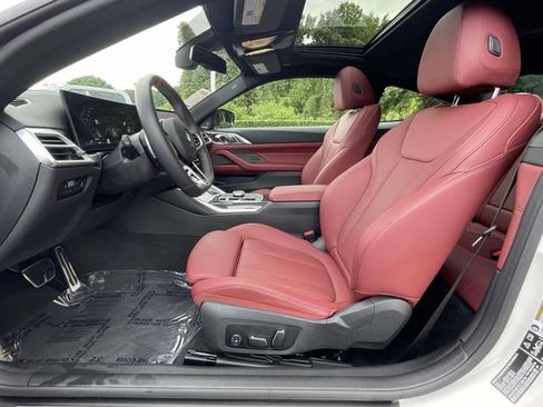 Used 2025 BMW 440i xDrive Coupe w/ Premium Package AWD/4WD image 11