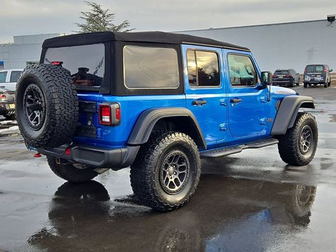 Used 2021 Jeep Wrangler Unlimited Rubicon w/ Xtreme Recon 35" Tire Package image 24