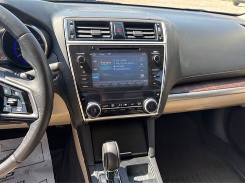 Used 2019 Subaru Outback 2.5i Limited AWD/4WD image 13