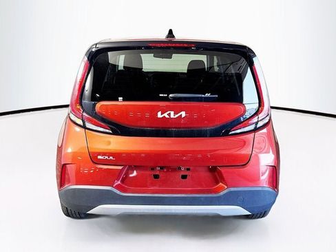 Certified 2024 Kia Soul LX FWD image 6