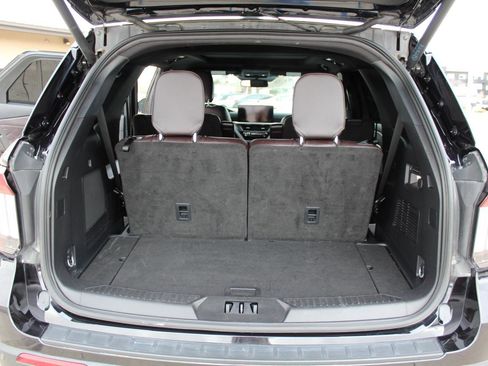 Used 2025 Ford Explorer Platinum w/ LUX Leather Package AWD/4WD image 69