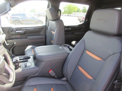 New 2026 GMC Sierra 1500 AT4 w/ AT4 Premium Package AWD/4WD image 13