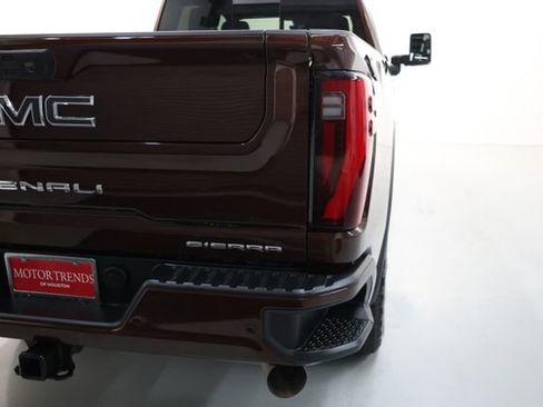 Used 2024 GMC Sierra 3500 Denali Ultimate AWD/4WD image 72