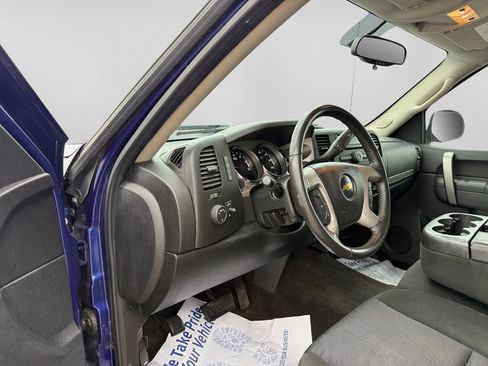 Used 2011 Chevrolet Silverado 1500 LT w/ All-Star Edition AWD/4WD image 16