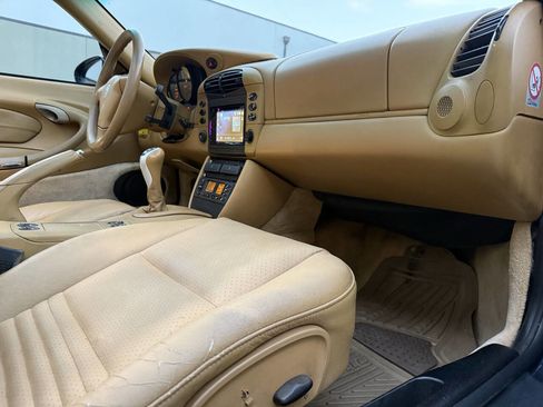 Used 2000 Porsche 911 Carrera image 22