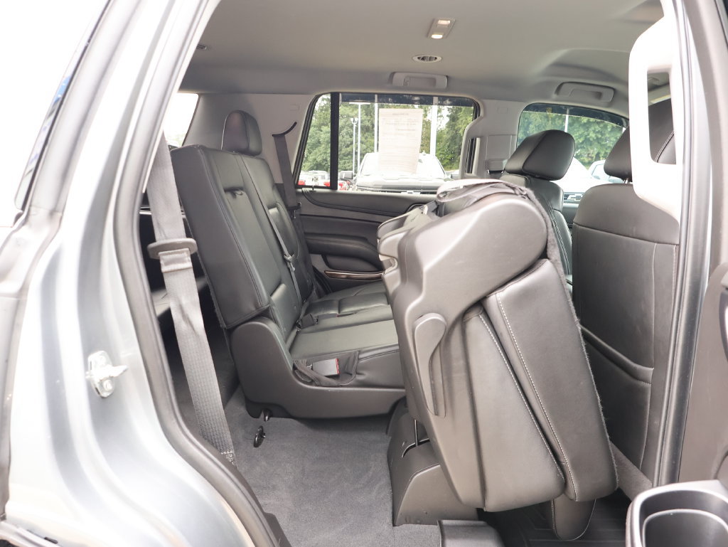 Certified 2019 Chevrolet Tahoe LT w/ Luxury Package AWD/4WD image 39