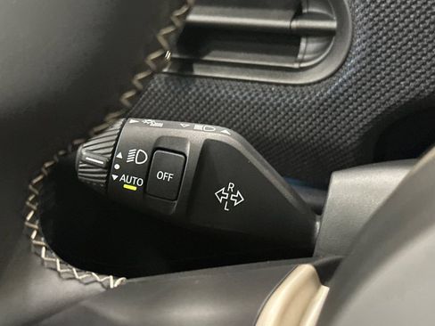 Used 2025 MINI Cooper S FWD image 32