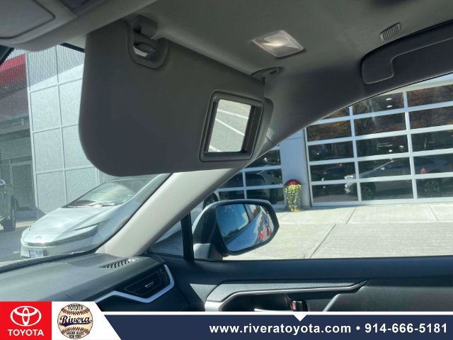 Certified 2023 Toyota RAV4 XLE Premium AWD/4WD image 31