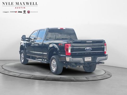 Used 2019 Ford F250 XLT w/ XLT Premium Package AWD/4WD image 14