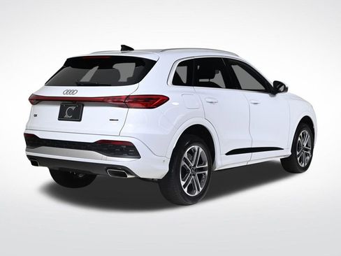 Used 2025 Audi Q5 Premium Plus w/ Premium Plus image 5