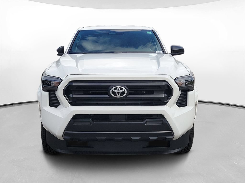 Used 2024 Toyota Tacoma SR AWD/4WD image 2
