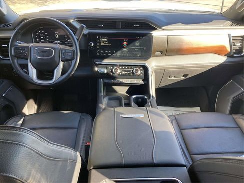 Used 2025 GMC Sierra 2500 Denali w/ Denali Reserve Package image 10