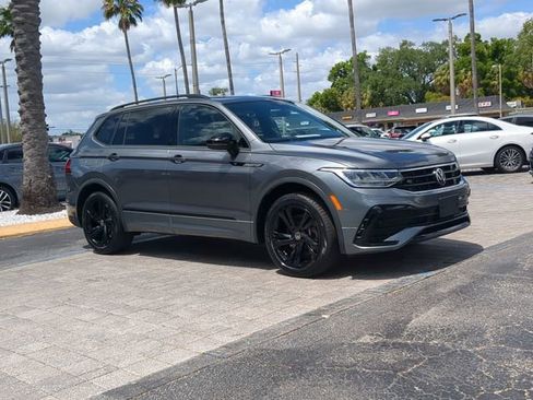 Certified 2023 Volkswagen Tiguan SE R-Line image 2