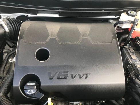 Used 2020 Chevrolet Traverse LT w/ LT Premium Package image 58