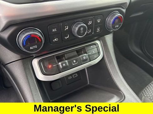 Used 2023 GMC Acadia SLE w/ Driver Convenience Package FWD image 26
