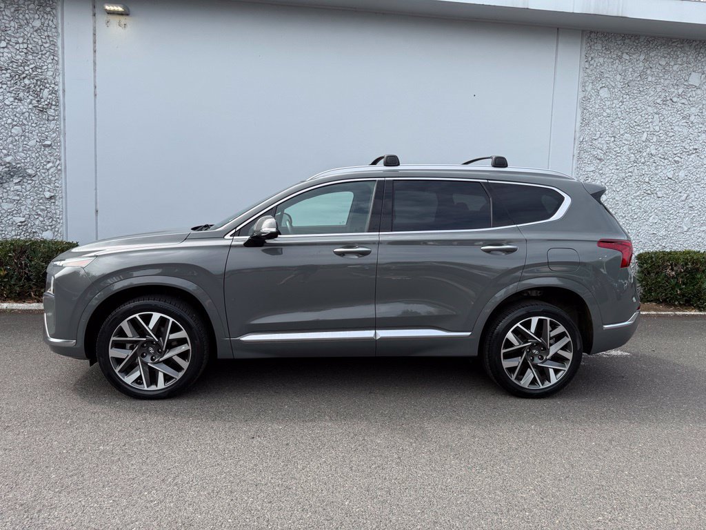 Used 2023 Hyundai Santa Fe Calligraphy w/ Cargo Package AWD/4WD image 3