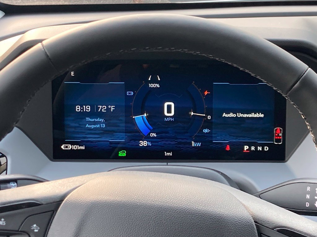 New 2027 Chevrolet Bolt LT w/ Comfort Package FWD image 10